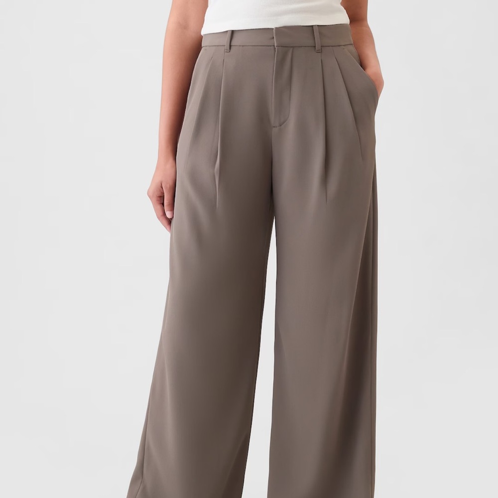 Gap 365 High Rise Pleated Trousers